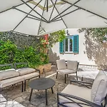 Boutique Anna Varos