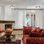 Boutique Anna Varos Villa *