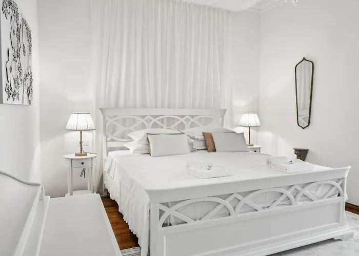 빌라 Boutique Anna Varos *