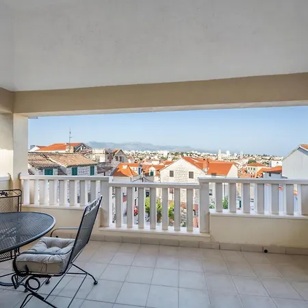 Boutique Anna Varos Villa Split